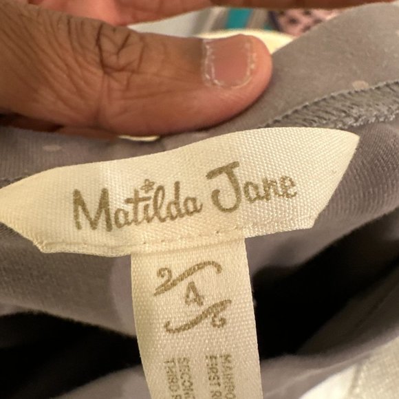 Matilda Jane Girl’s Grey Polka Dot Print Benny Leggings Size 4 - Picture 7 of 7